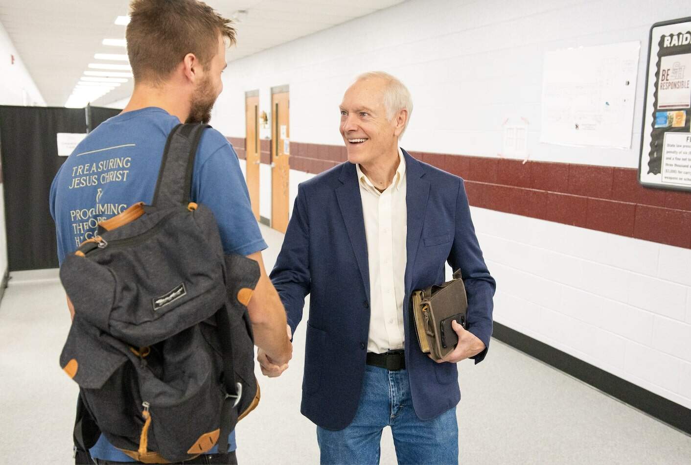 hope-community-church-columbia-welcome-handshake (1)